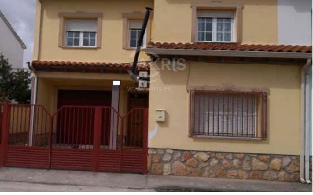 Casa en Villanueva De Alcardete - foto 2