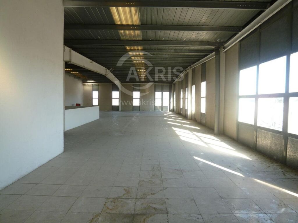 Nave Industrial en Madrid - foto 8