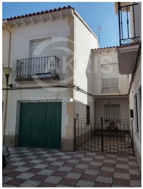 Chalet Independiente en La Villa de Don Fadrique