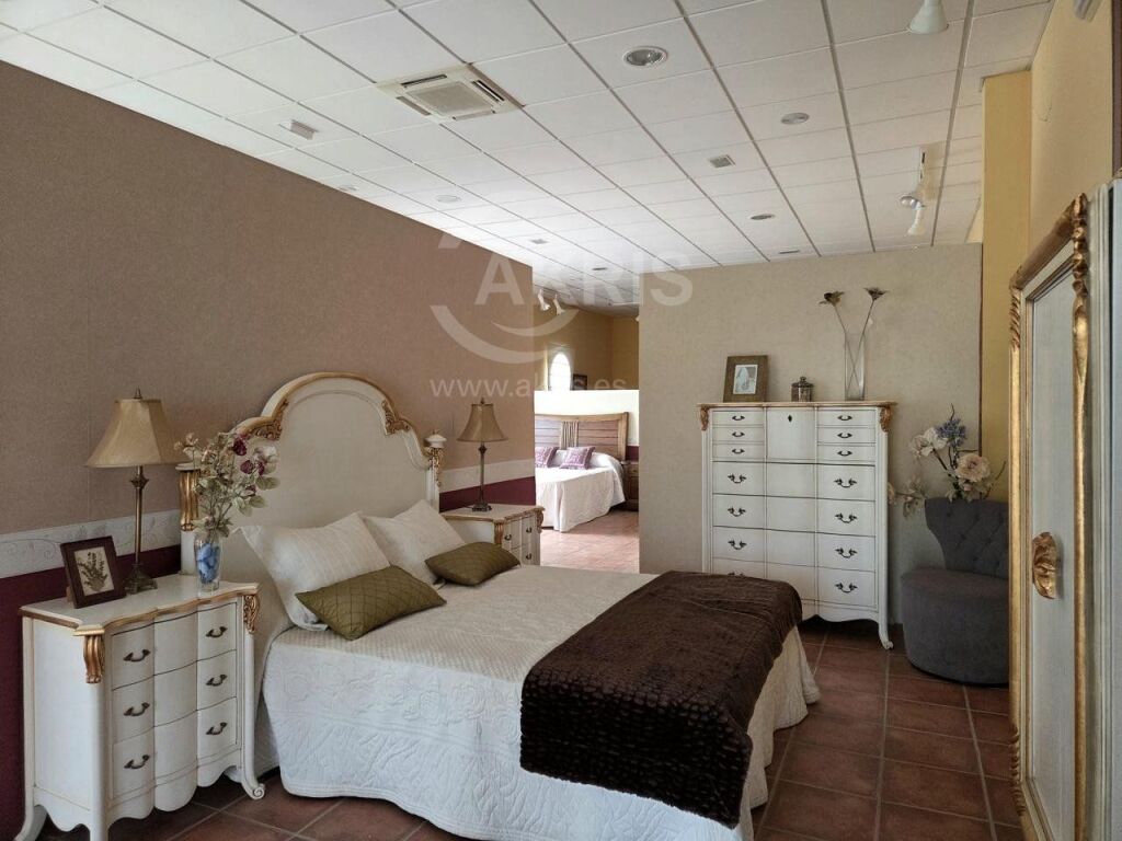 Nave Industrial en Orgaz - foto 9