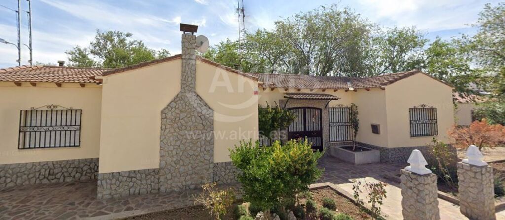 Chalet Independiente en Turleque