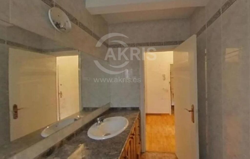 Chalet Independiente en Badalona - foto 12