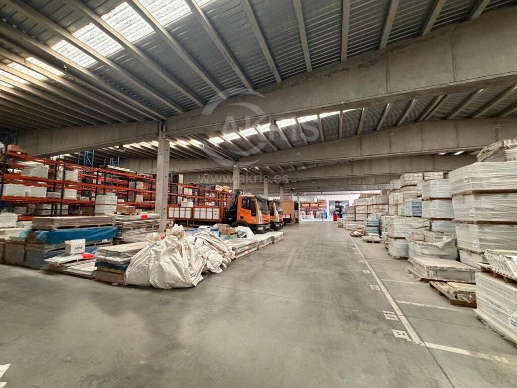 Nave Industrial en Torija - foto 8