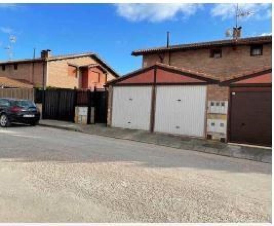 Chalet Independiente en Arcos de la Llana - foto 2