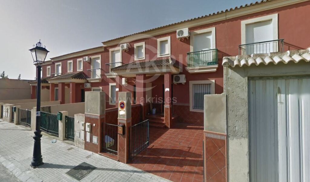 Chalet Independiente en Pilas