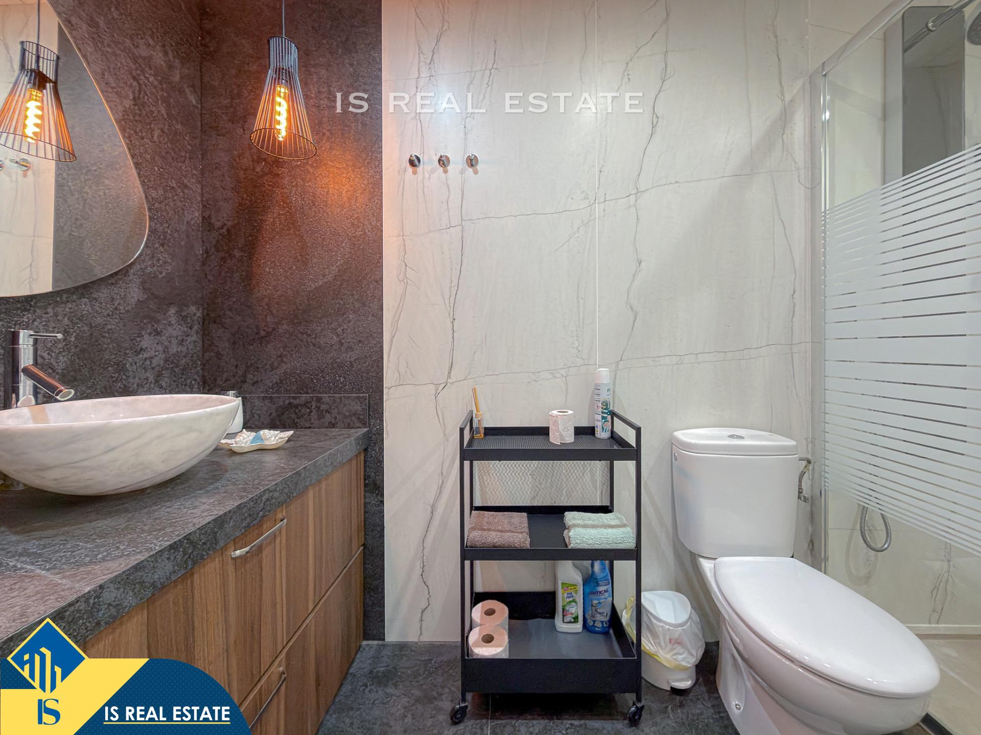 Oportunidad! Impresionante apartamento diseñado con excelent - foto 26