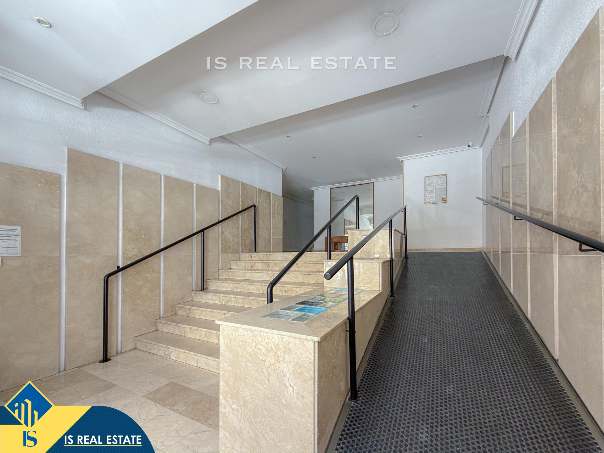 Oportunidad! Impresionante apartamento diseñado con excelent - foto 36