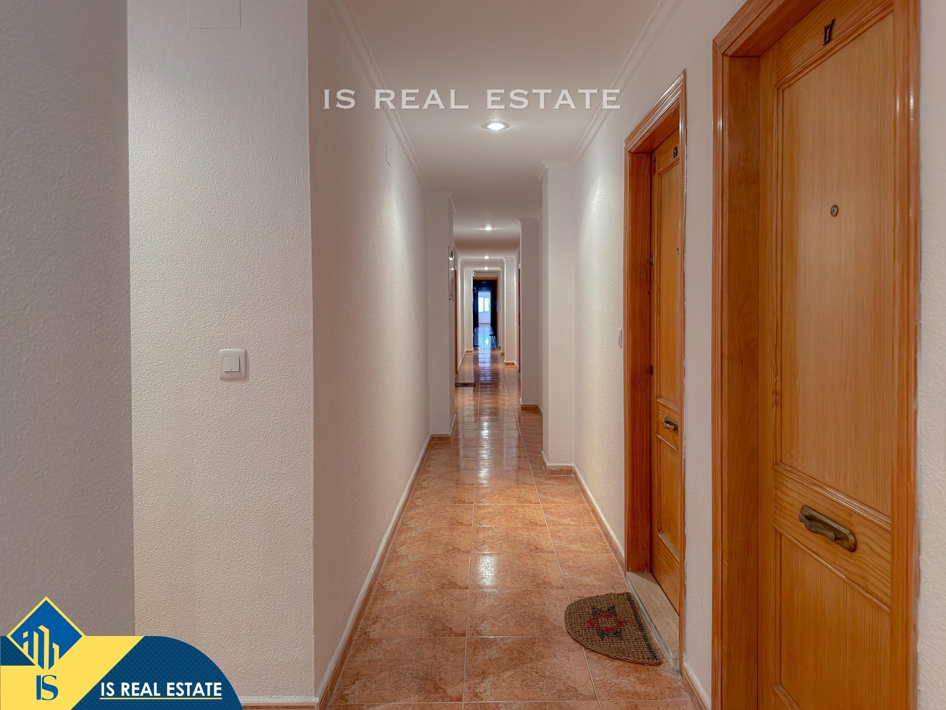 Novedad! Apartamento impecable con muebles a estrenar y much - foto 32