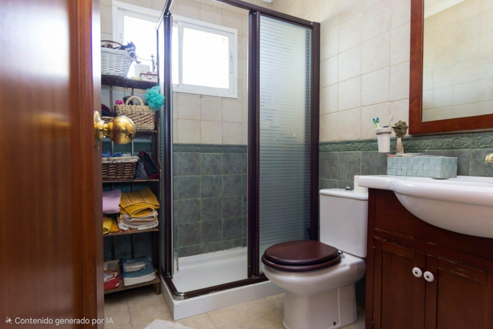 Chalet adosado en El Altillo con amplios jardines y sótano - foto 15