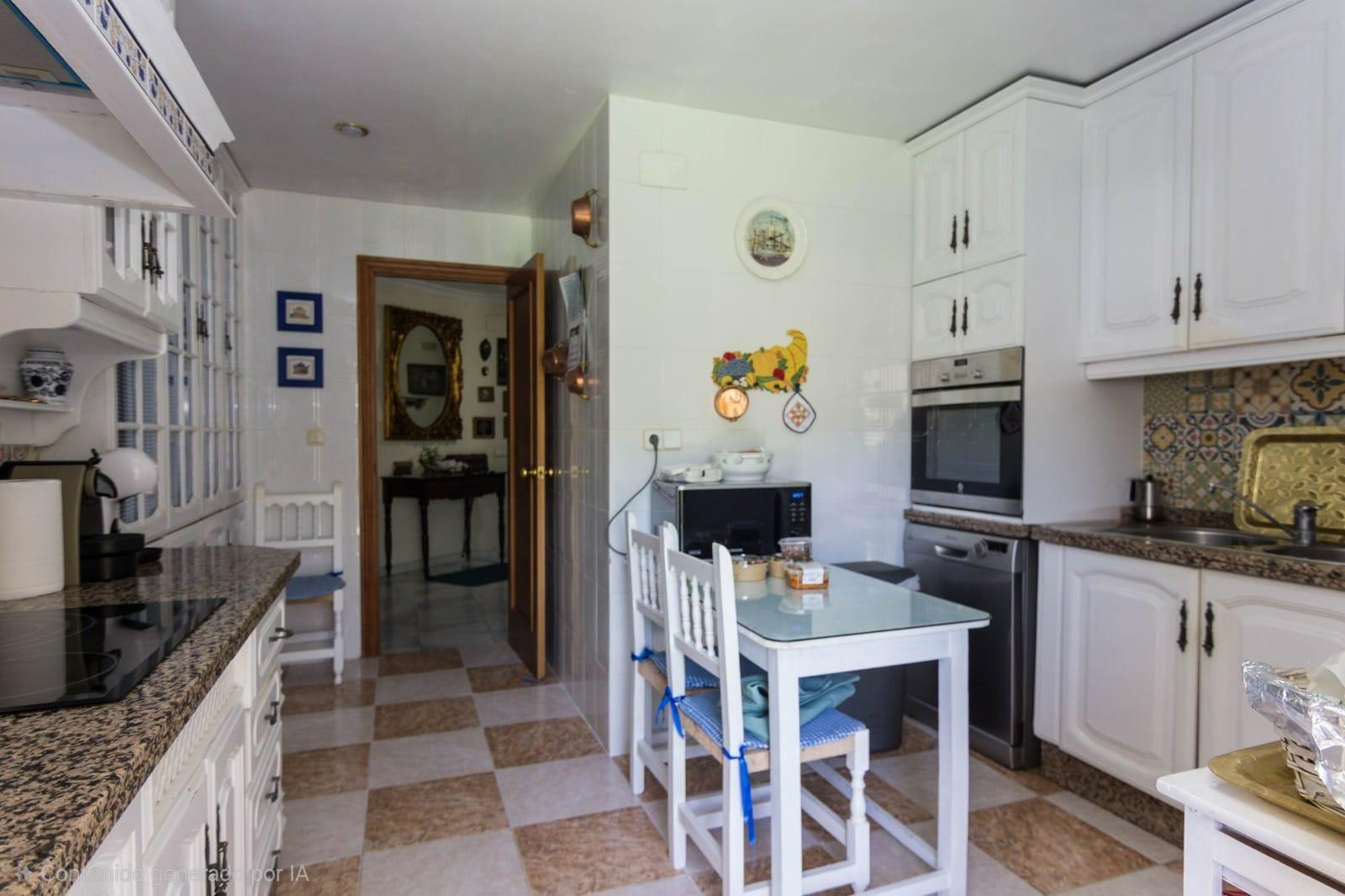 Chalet adosado en El Altillo con amplios jardines y sótano - foto 7