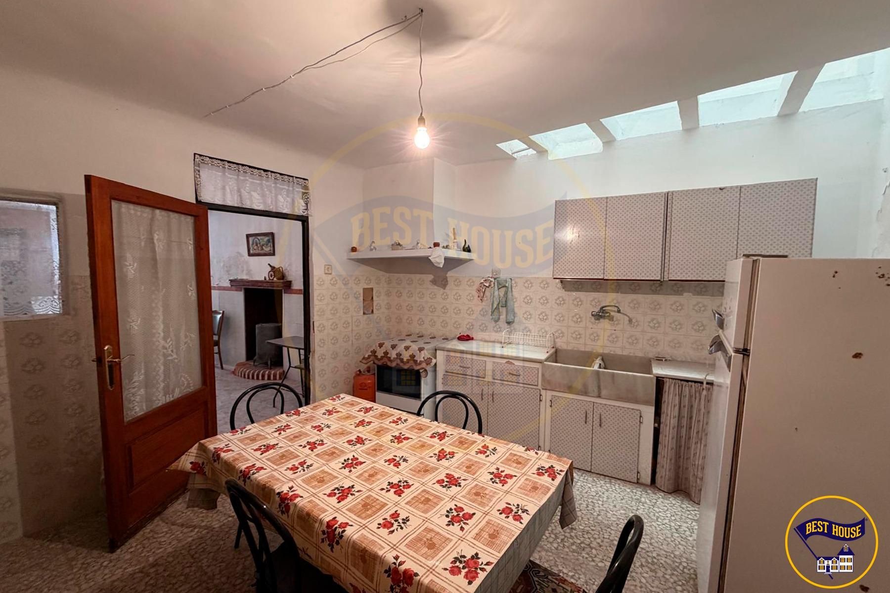 CASA 3 PLANTAS EN VENTA EN MIRA - foto 11
