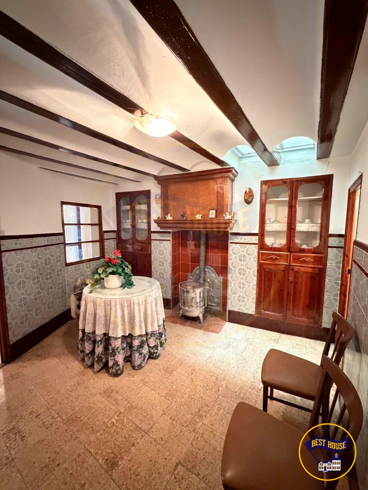 CASA 3 PLANTAS EN VENTA EN MIRA - foto 19