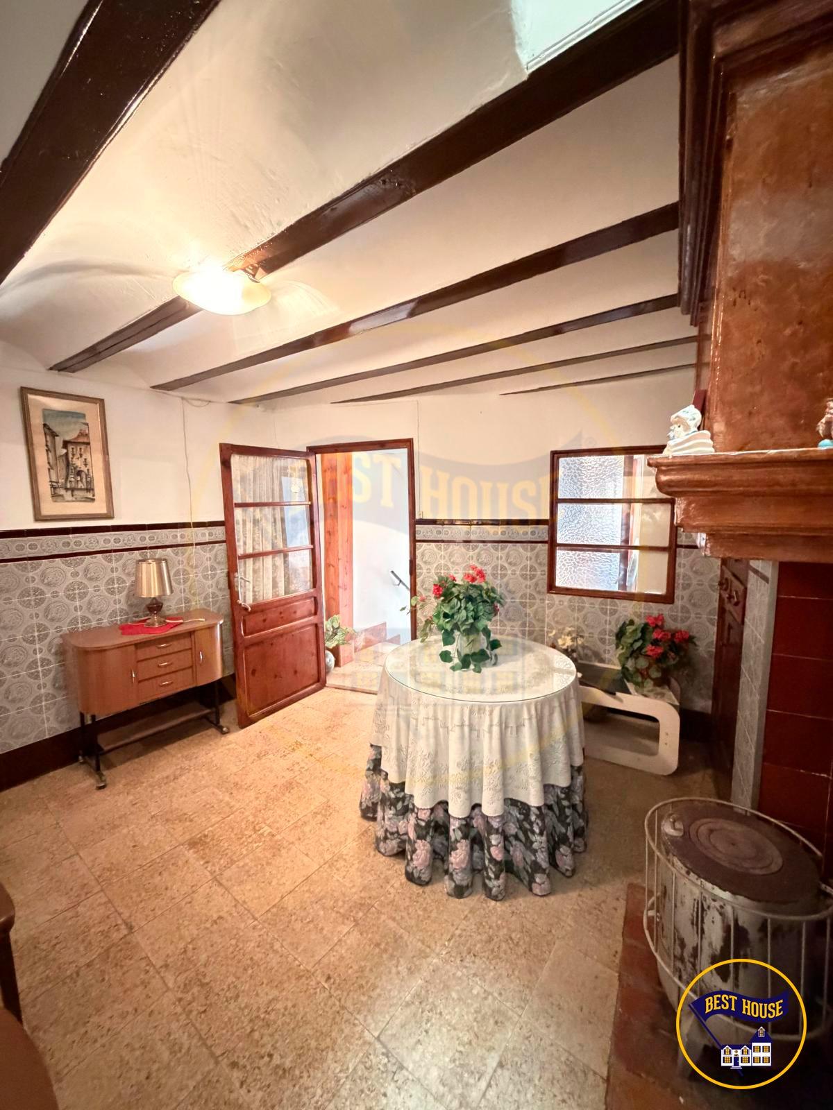 CASA 3 PLANTAS EN VENTA EN MIRA - foto 20