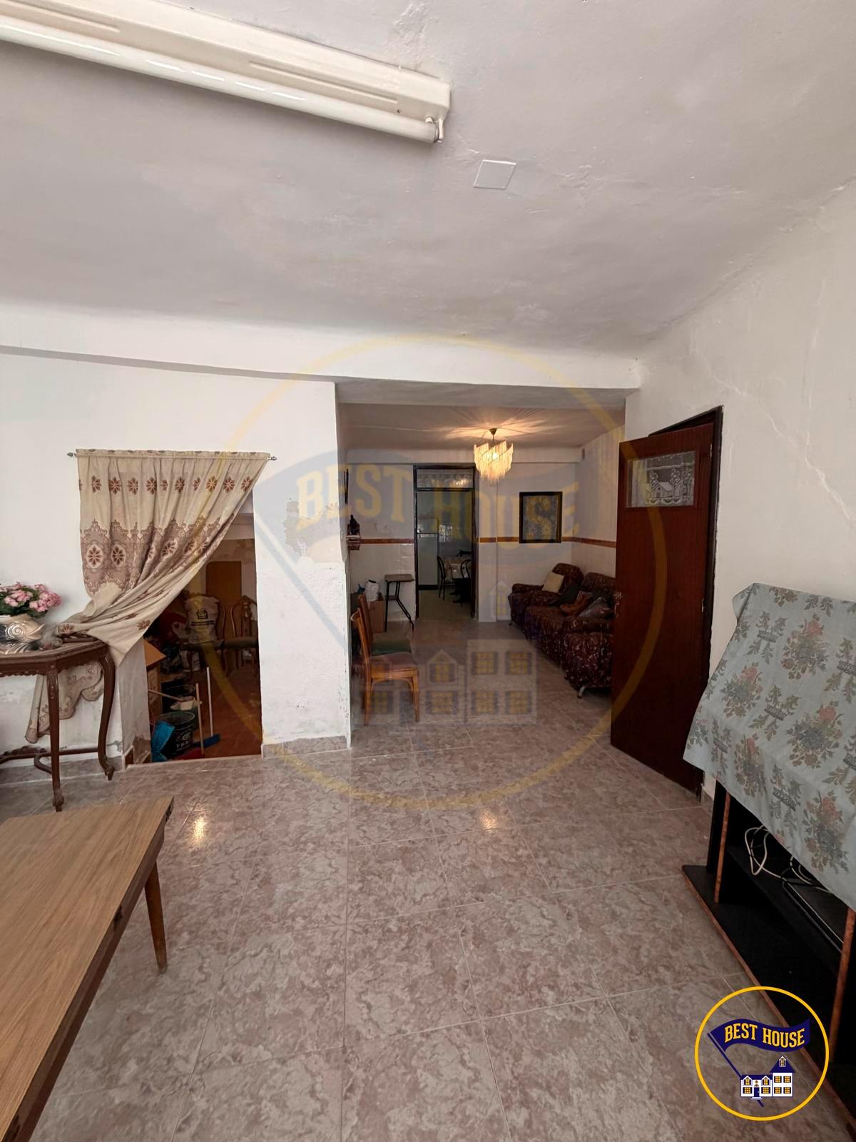 CASA 3 PLANTAS EN VENTA EN MIRA - foto 3