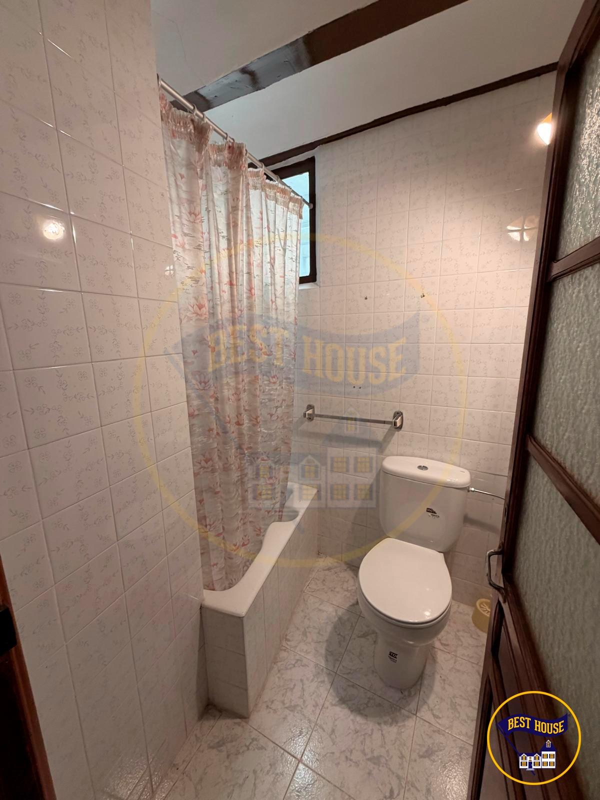 CASA 3 PLANTAS EN VENTA EN MIRA - foto 34