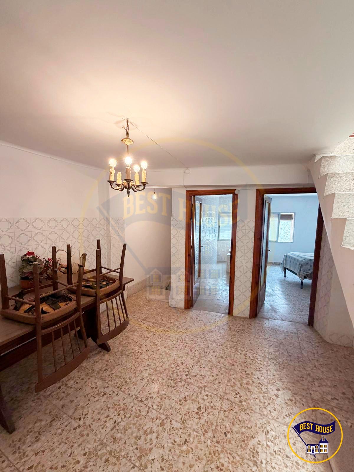 CASA 3 PLANTAS EN VENTA EN MIRA - foto 37