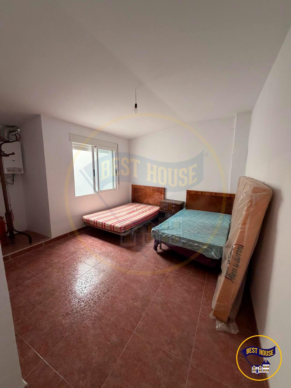 CASA 3 PLANTAS EN VENTA EN MIRA - foto 41