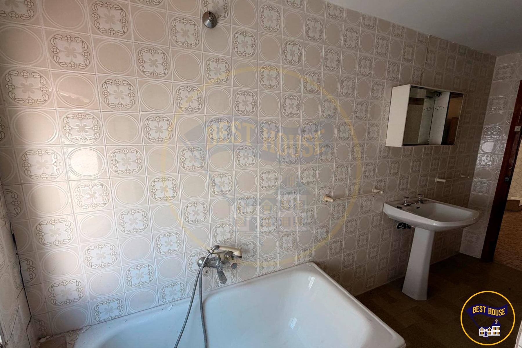 CASA 3 PLANTAS EN VENTA EN MIRA - foto 48
