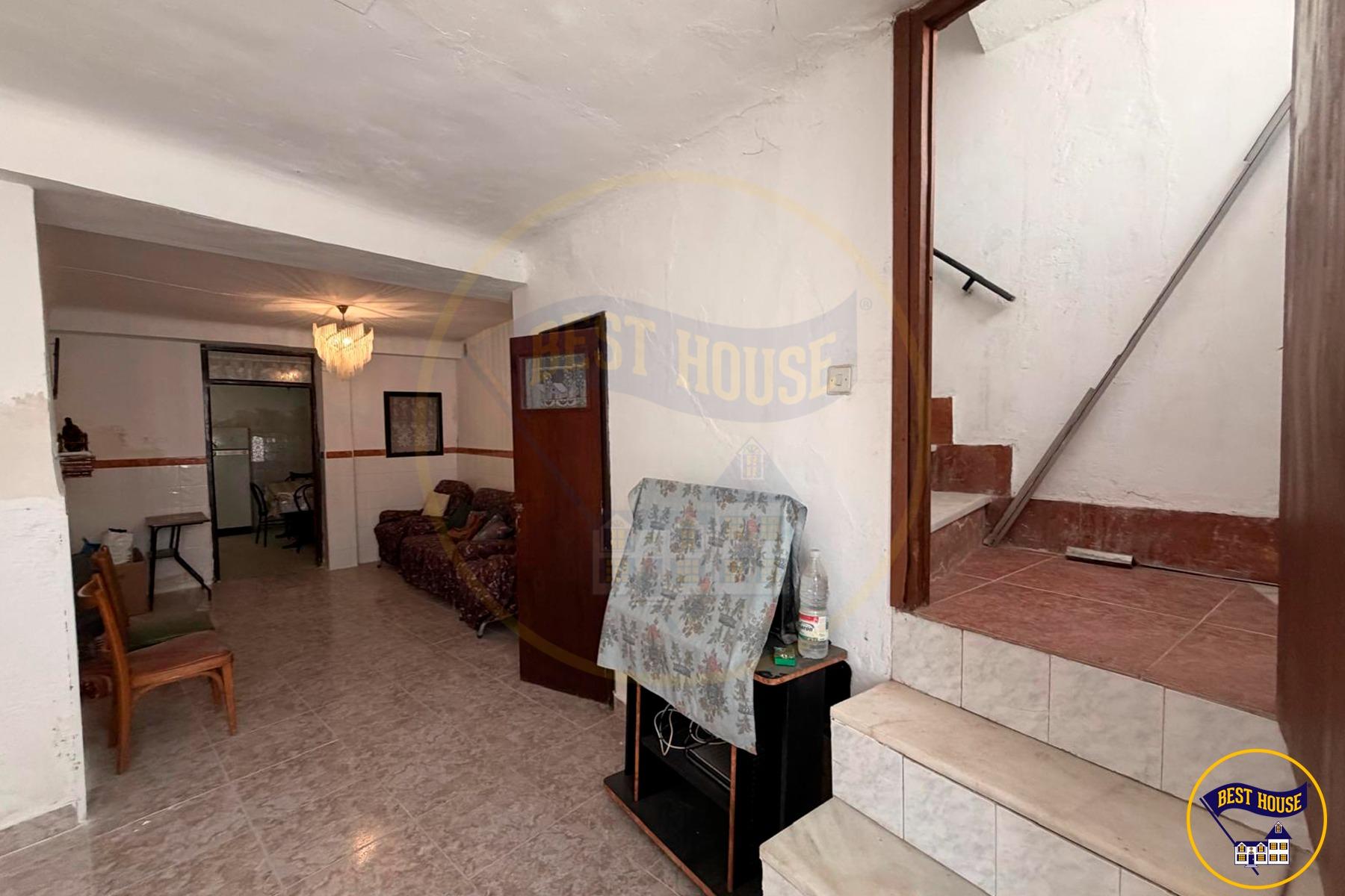 CASA 3 PLANTAS EN VENTA EN MIRA - foto 6