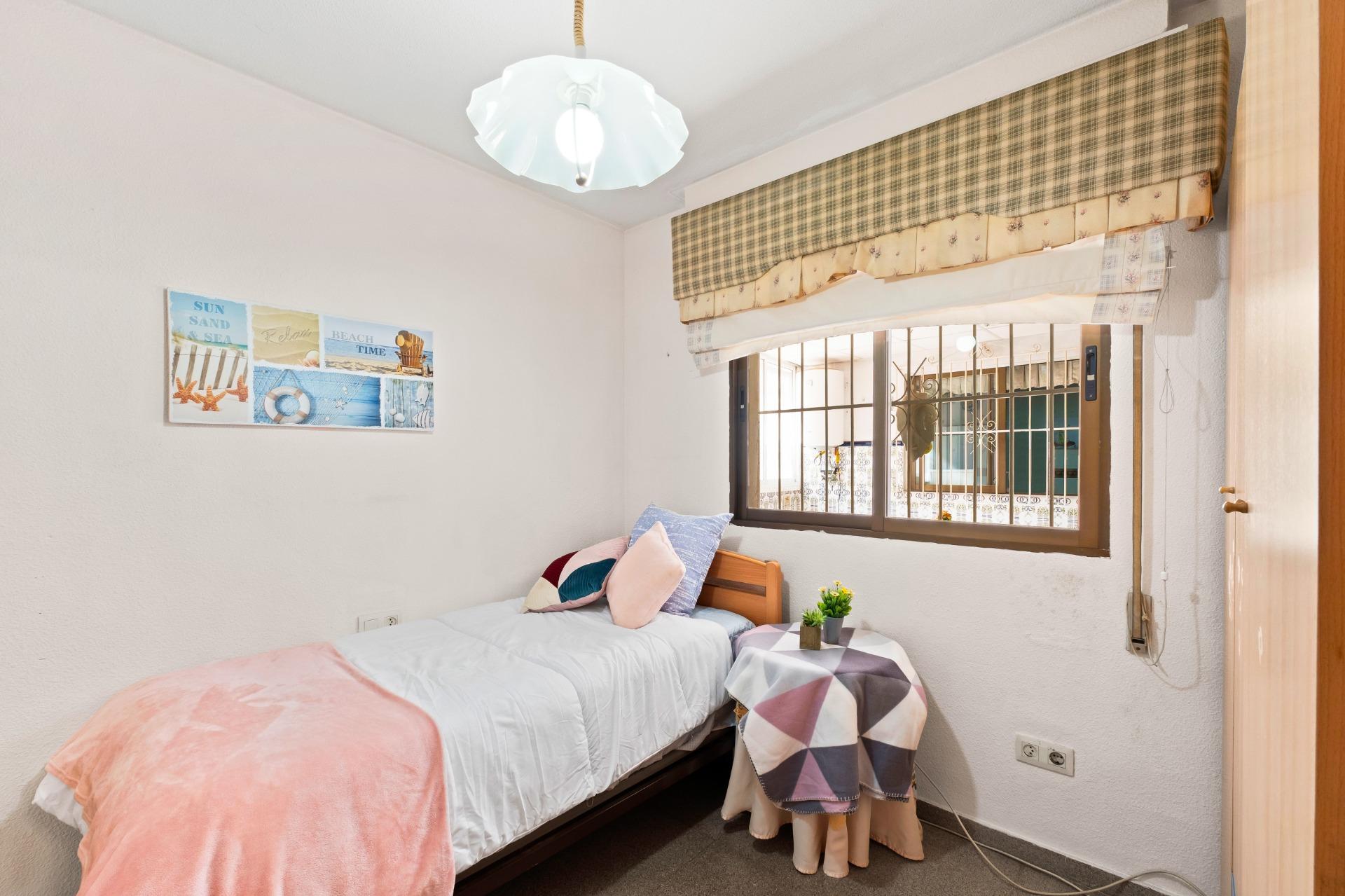 PISO 4 habitaciones CON GRAN TERRAZA DE 60 m" Y PLAZA DE GAR - foto 19