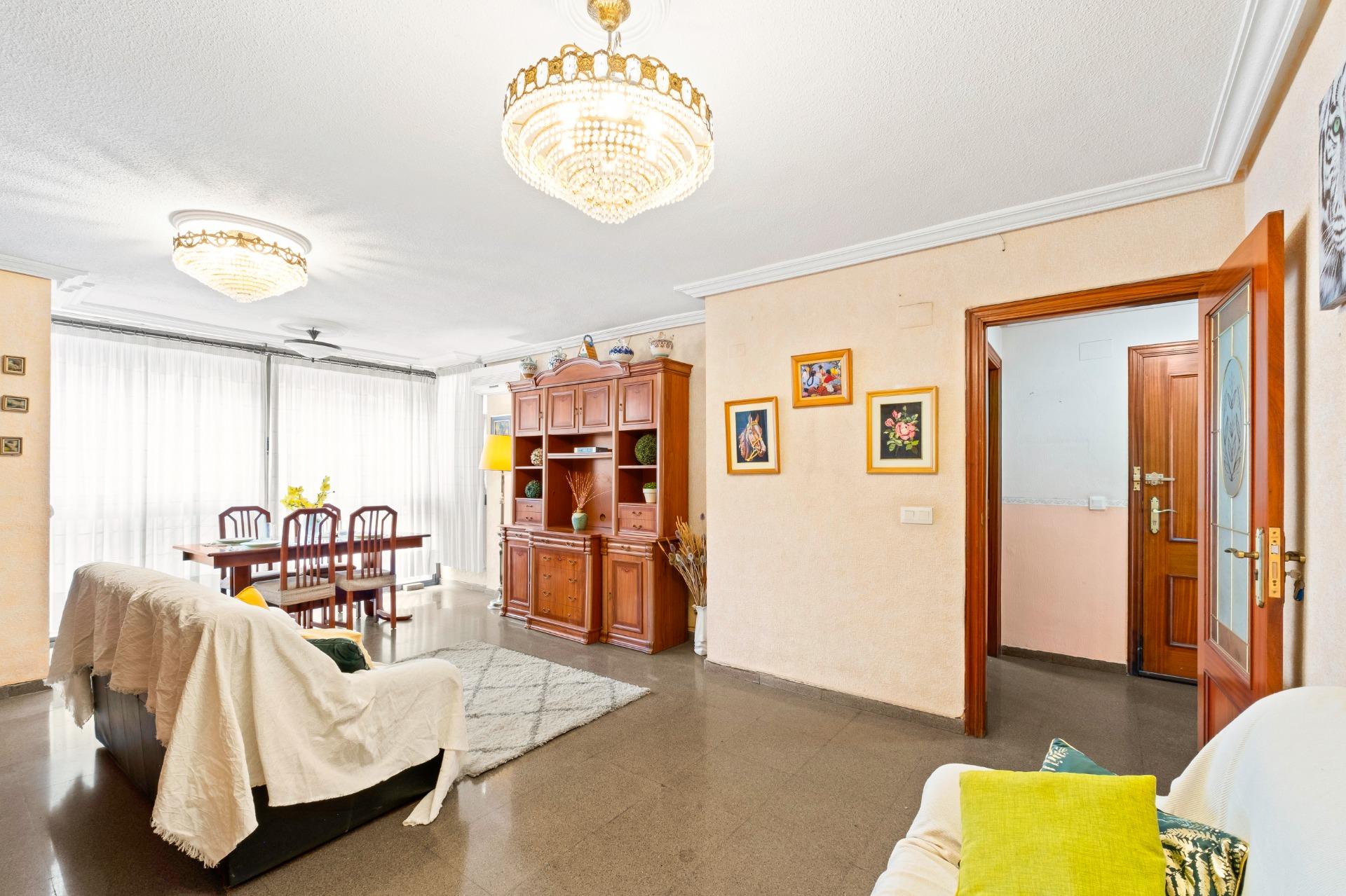 PISO 4 habitaciones CON GRAN TERRAZA DE 60 m" Y PLAZA DE GAR - foto 4