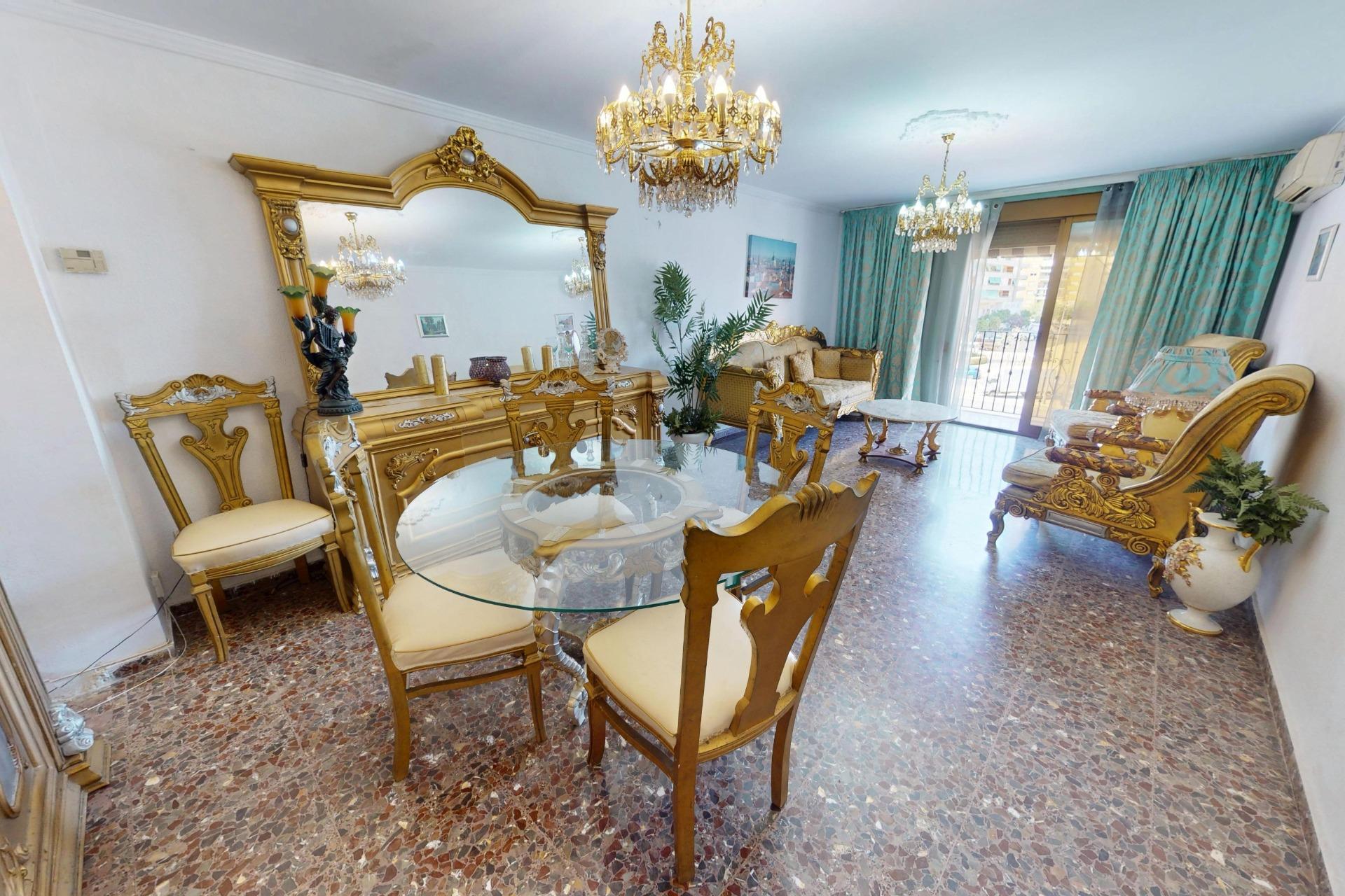 AMPLIA Y LUMINOSA VIVIENDA DE 155 METROS CON 4 habitaciones - foto 2