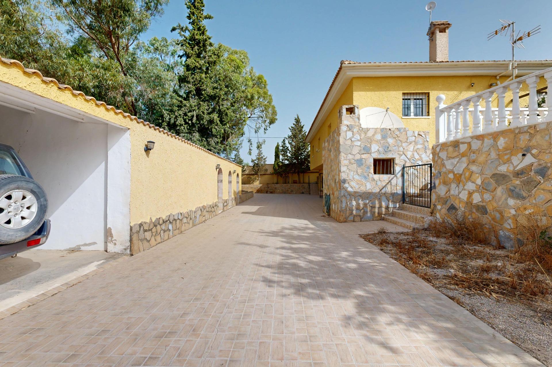 FINCA EXCLUSIVA de casi 8.000 m2 y 540 m2 construidos en Val - foto 18