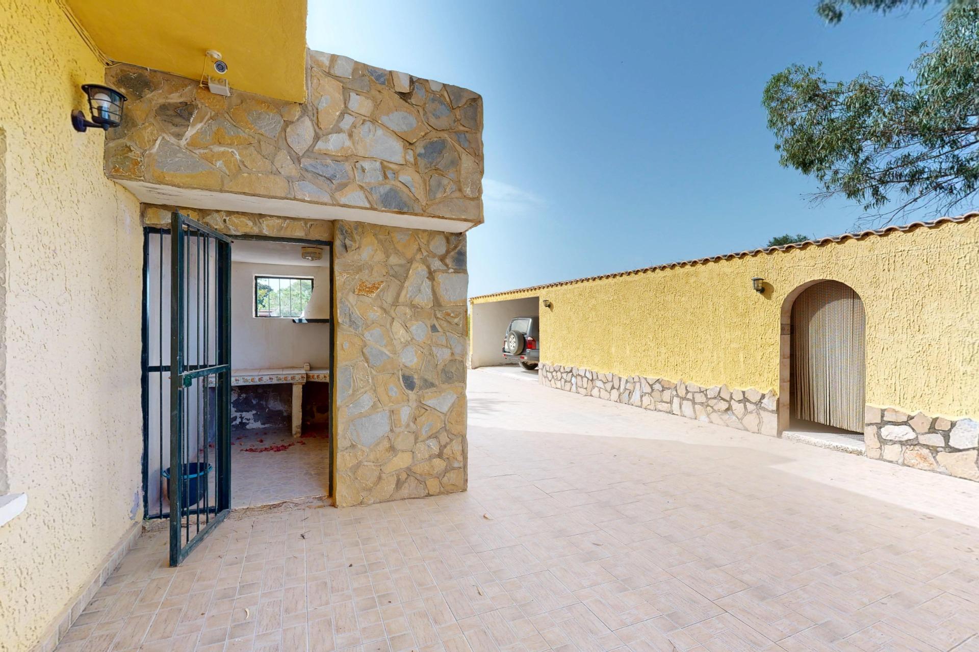 FINCA EXCLUSIVA de casi 8.000 m2 y 540 m2 construidos en Val - foto 9