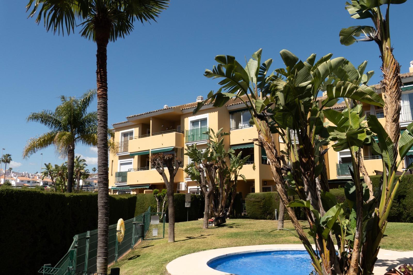 CHOLLO!!! Apartamento de 125 m2 de 3 dormitorios y dos baños - foto 6
