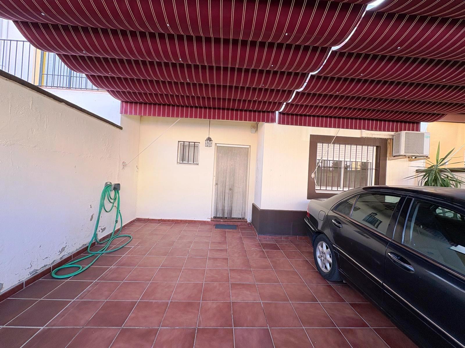 Casa adosada - Olivares - foto 2