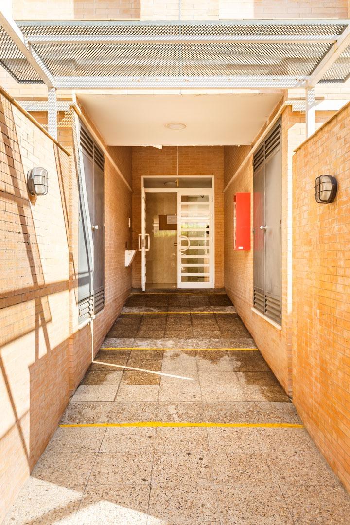 Exclusivo piso reformado con piscina y garaje en Sevilla Est - foto 49