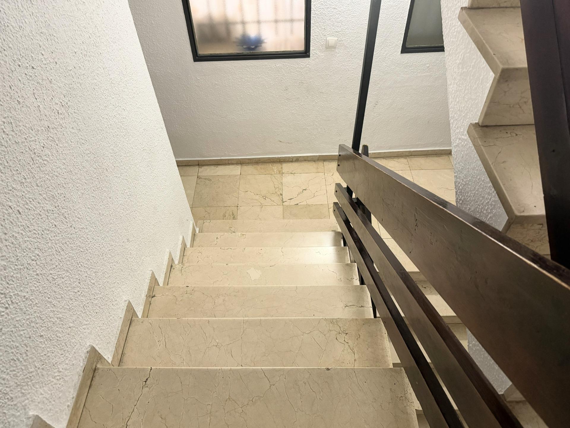 ¡Encantador y luminoso piso en pleno Centro de Huelva! - foto 5