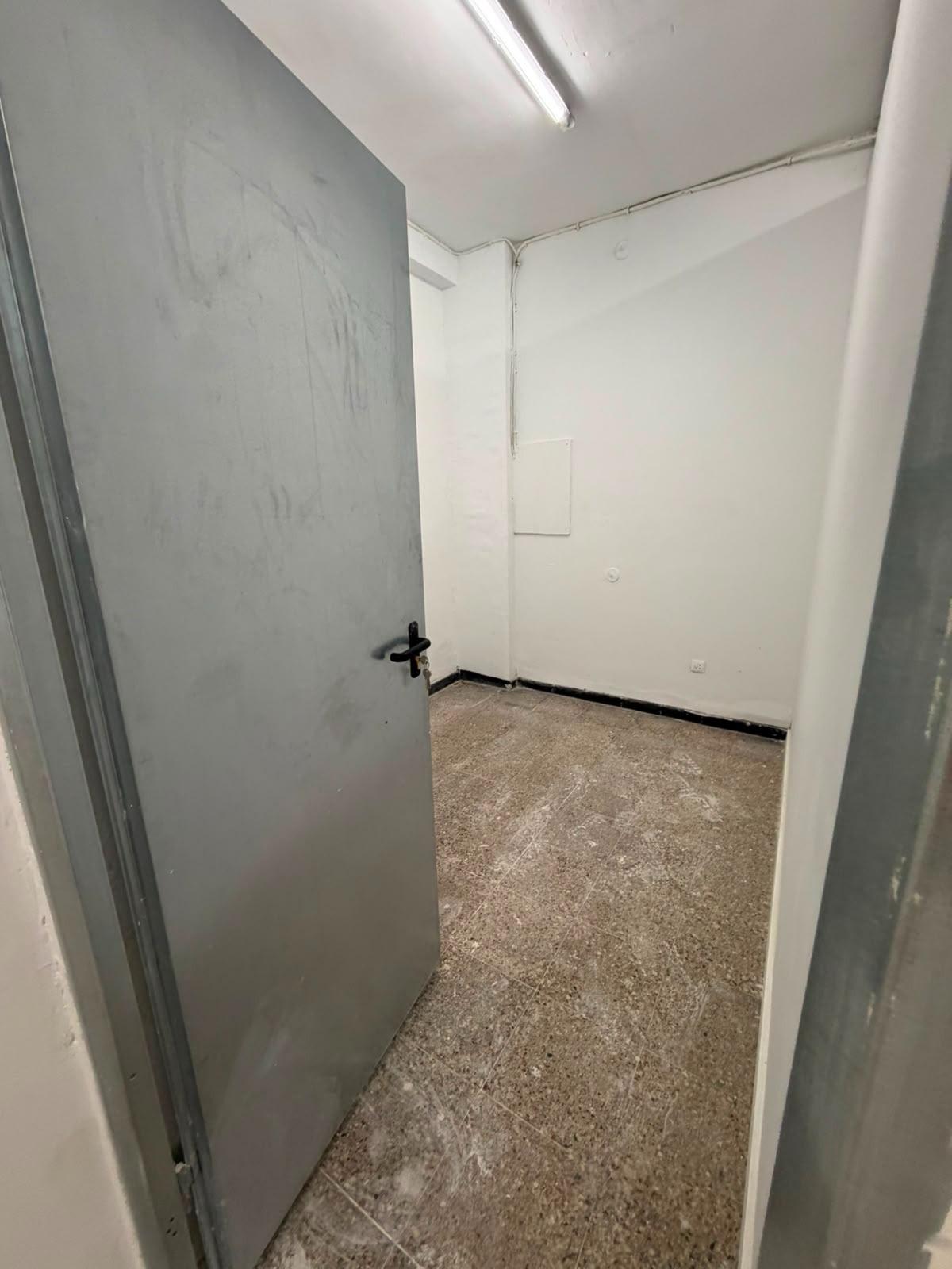 TRASTEROS EN ALQUILER – ZONA RESIDENCIAL - foto 6