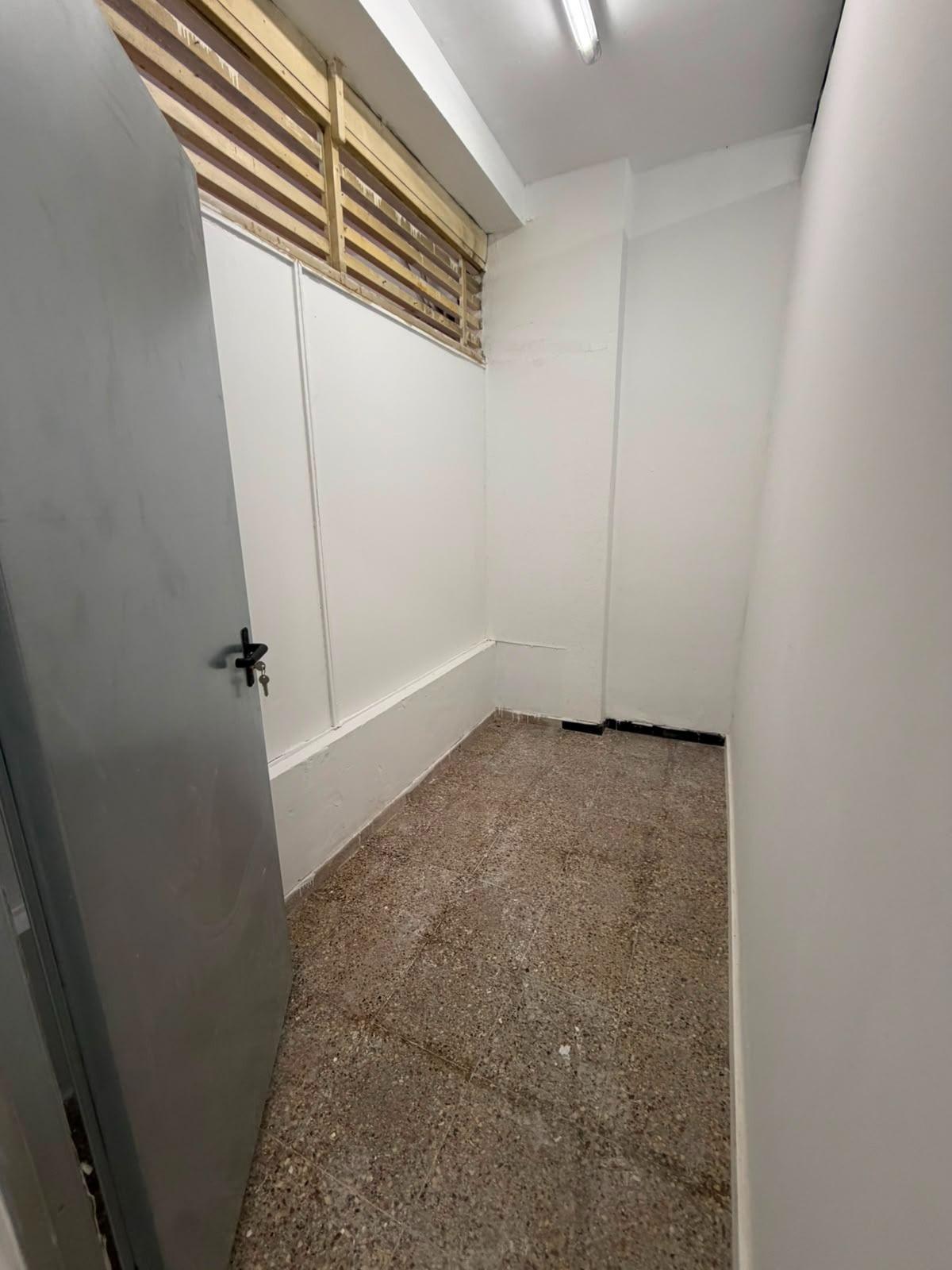 TRASTEROS EN ALQUILER – ZONA RESIDENCIAL - foto 8