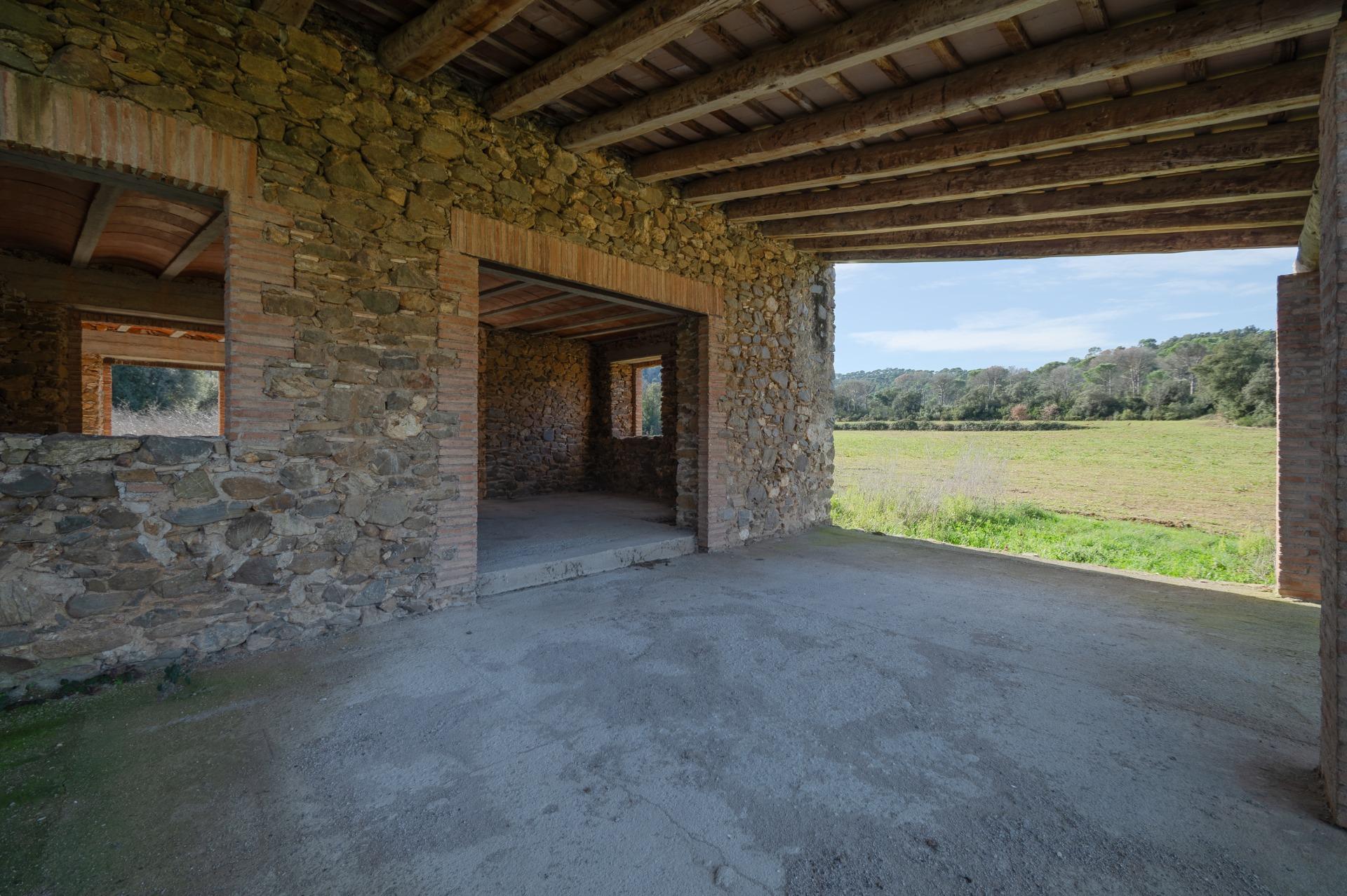 Masía en el Empordà: Un Proyecto Arquitectónico con Visión e - foto 13