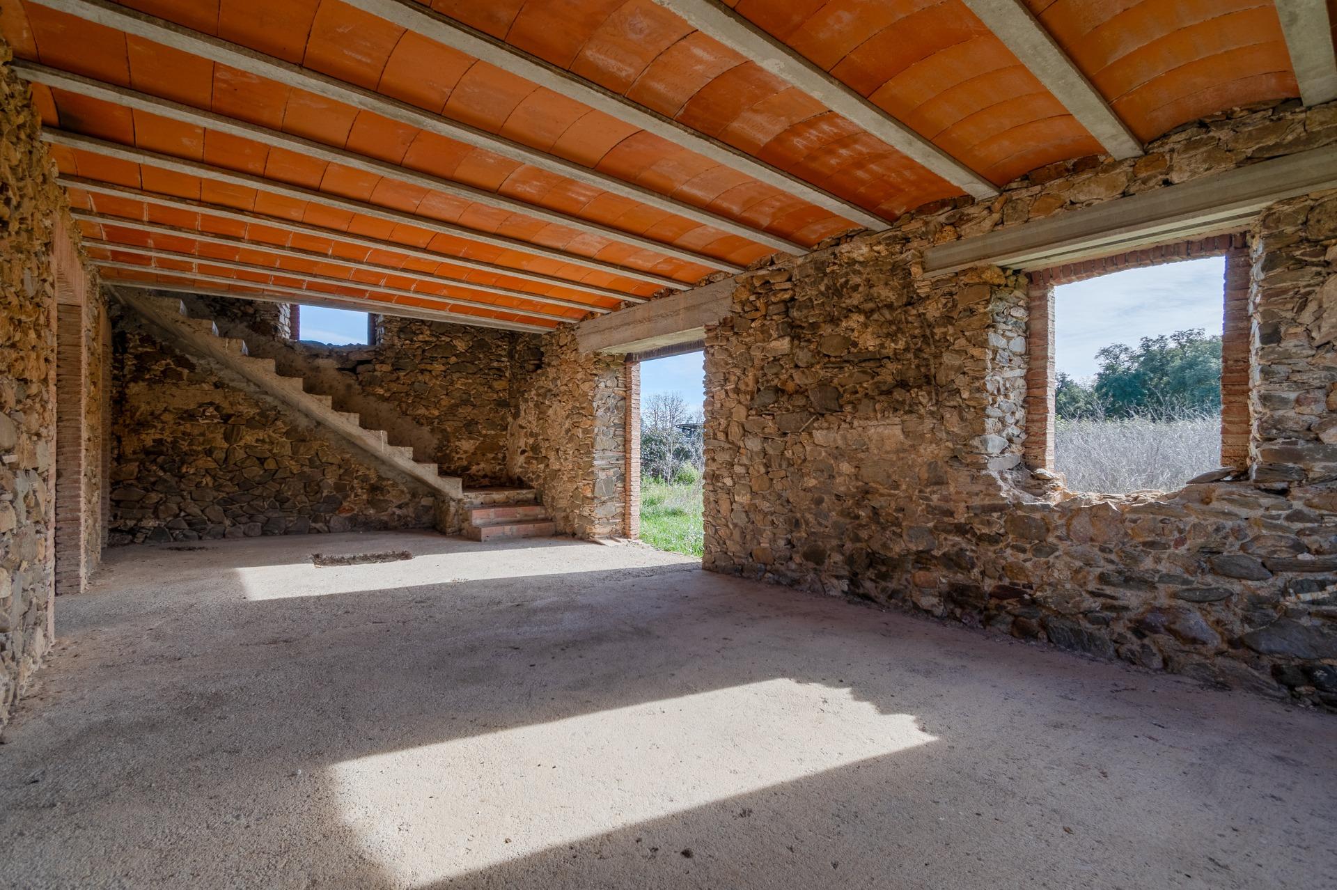 Masía en el Empordà: Un Proyecto Arquitectónico con Visión e - foto 21