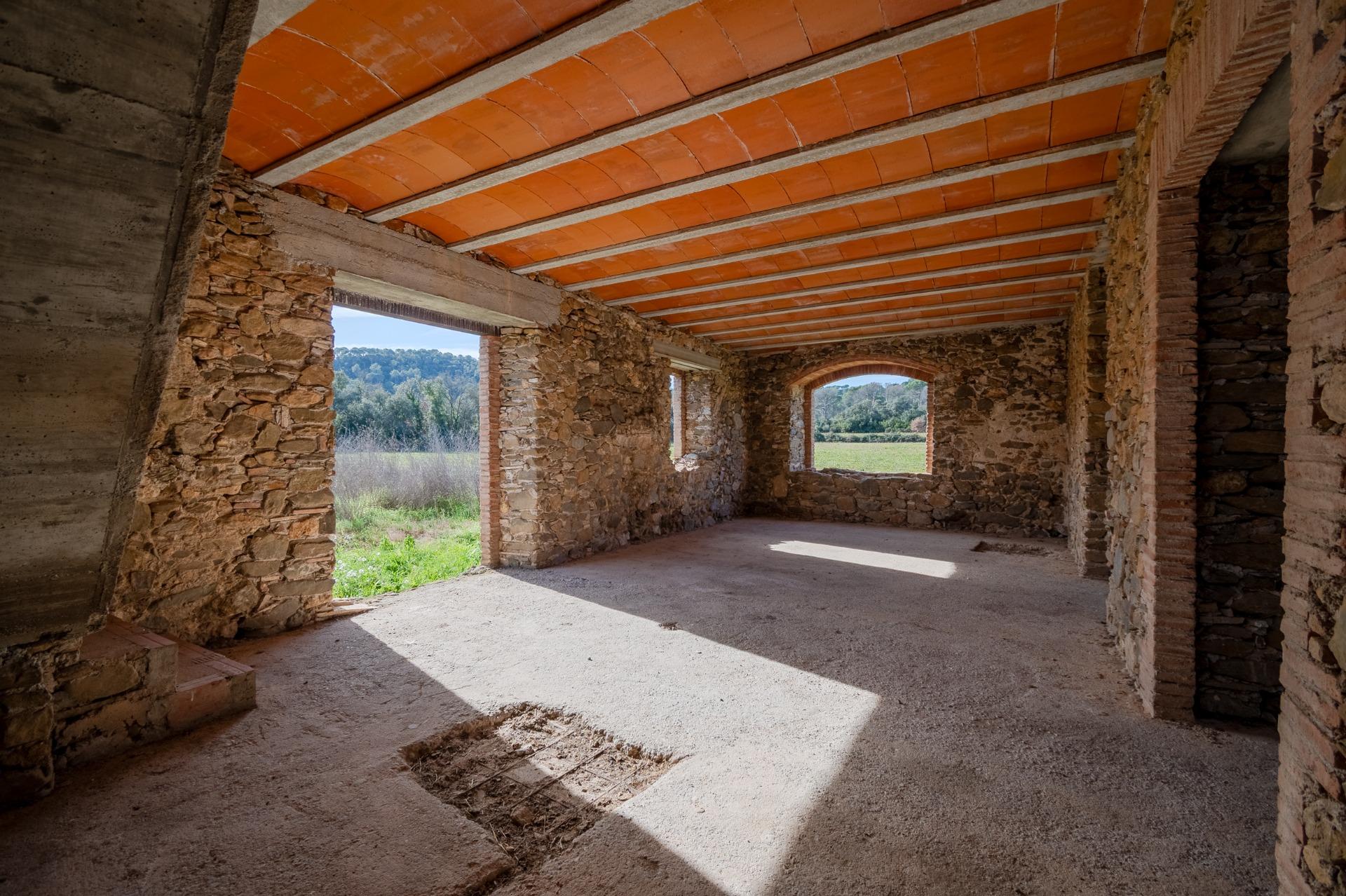 Masía en el Empordà: Un Proyecto Arquitectónico con Visión e - foto 22