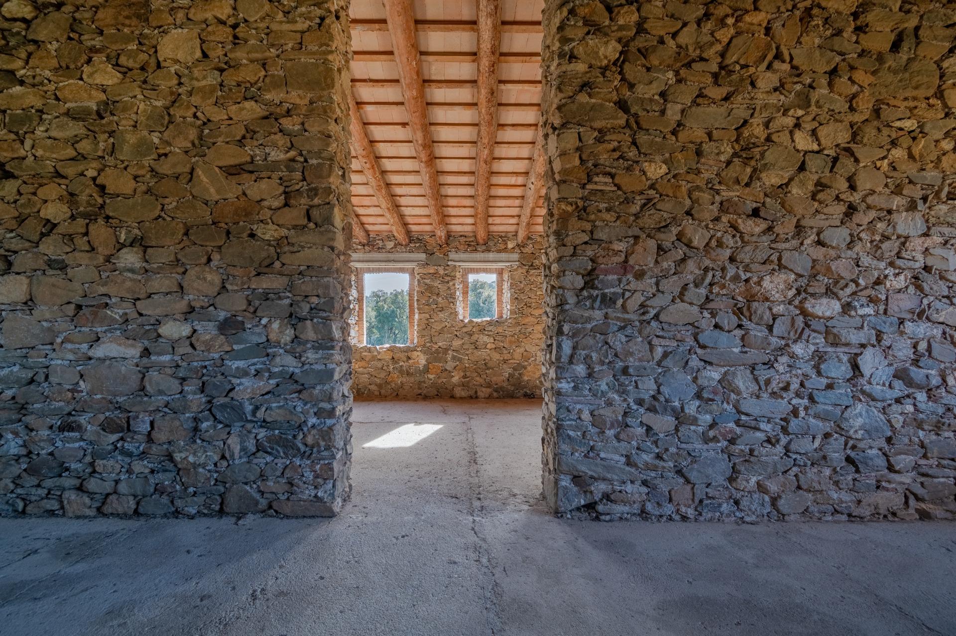 Masía en el Empordà: Un Proyecto Arquitectónico con Visión e - foto 34
