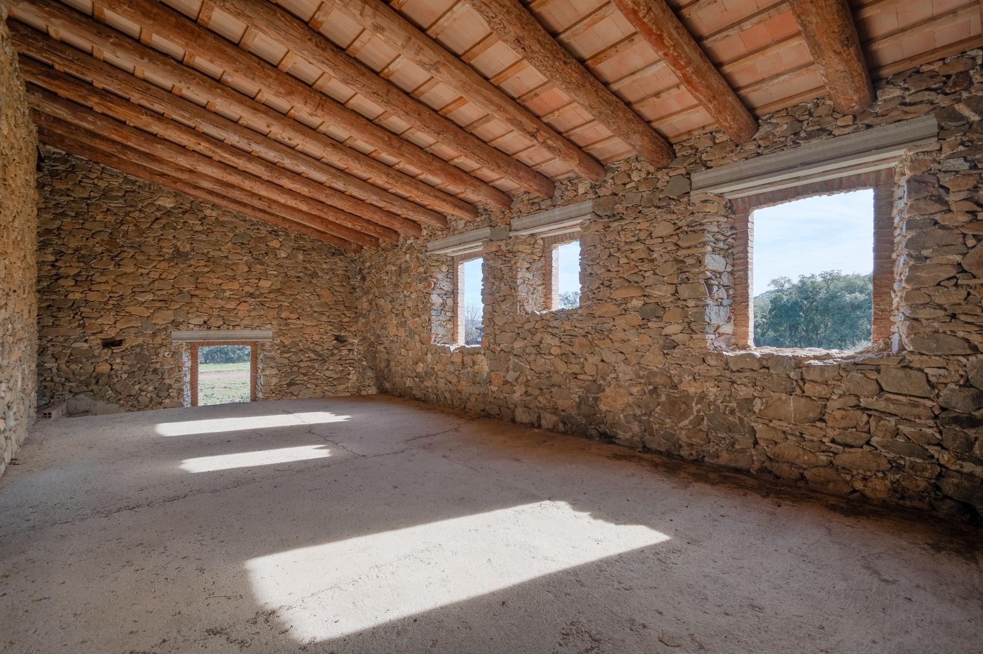 Masía en el Empordà: Un Proyecto Arquitectónico con Visión e - foto 37