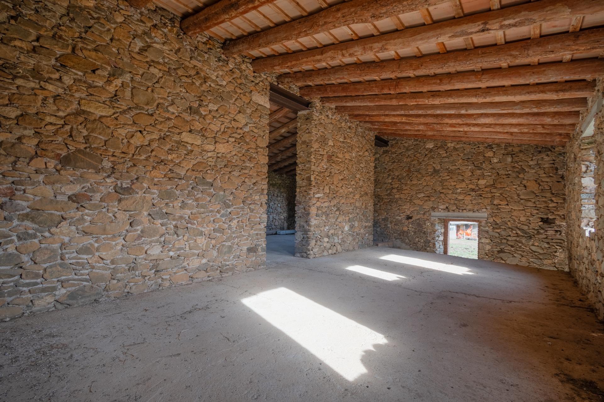 Masía en el Empordà: Un Proyecto Arquitectónico con Visión e - foto 38