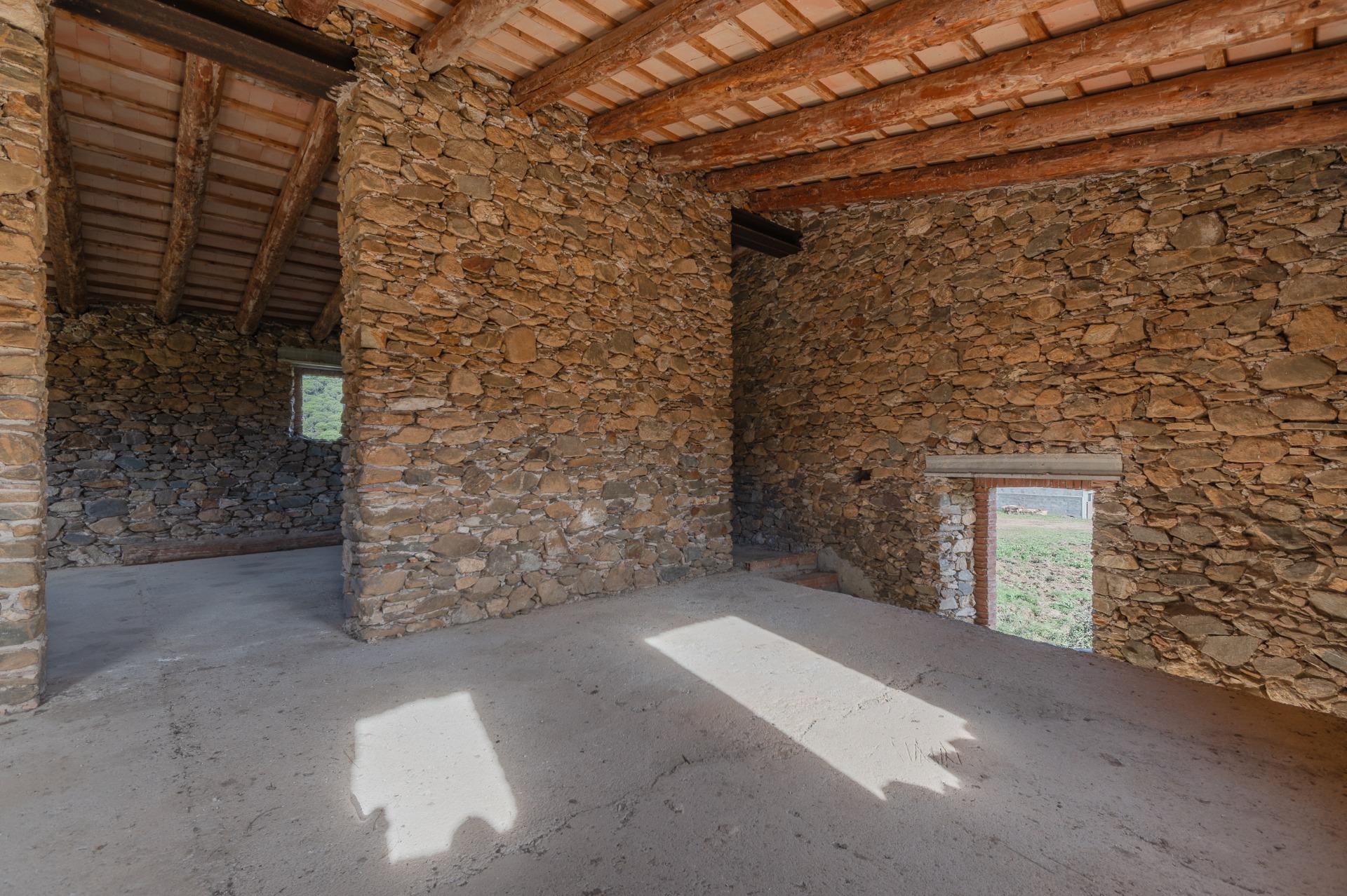 Masía en el Empordà: Un Proyecto Arquitectónico con Visión e - foto 39