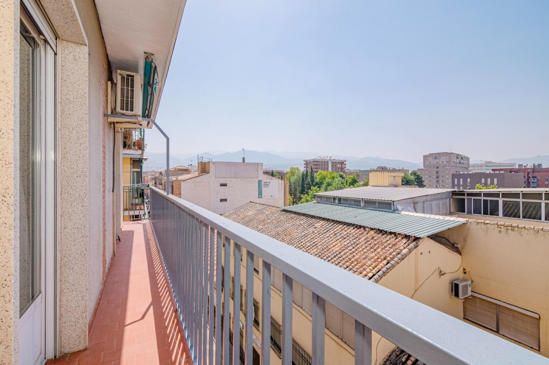 OPORTUNIDAD EN VENTA DE PISO DE 4 DORMITORIOS TOTALMENTE EXT - foto 13