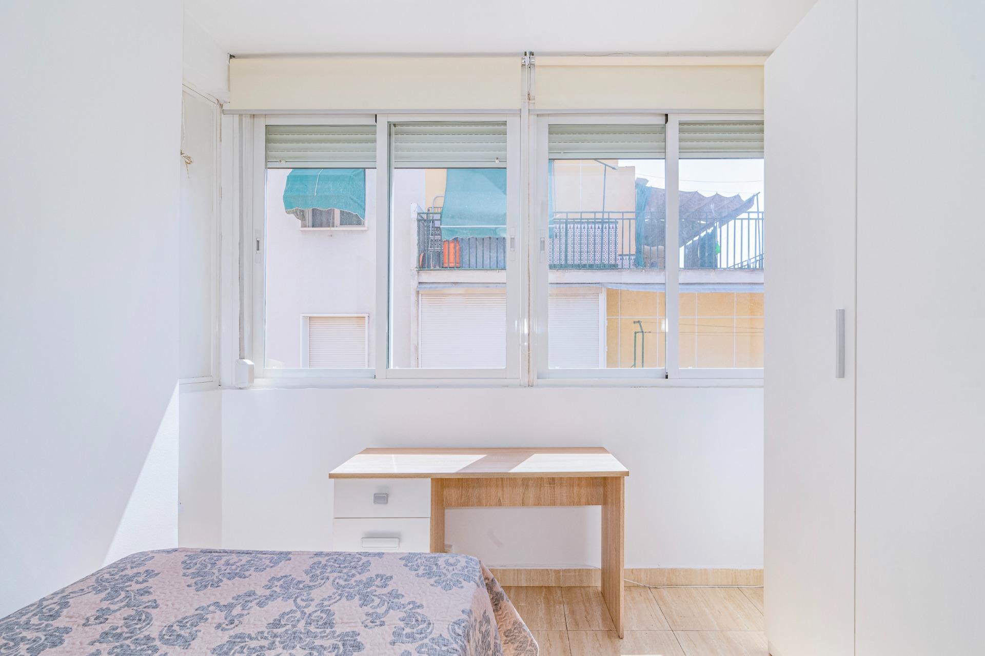 OPORTUNIDAD EN VENTA DE PISO DE 4 DORMITORIOS TOTALMENTE EXT - foto 16