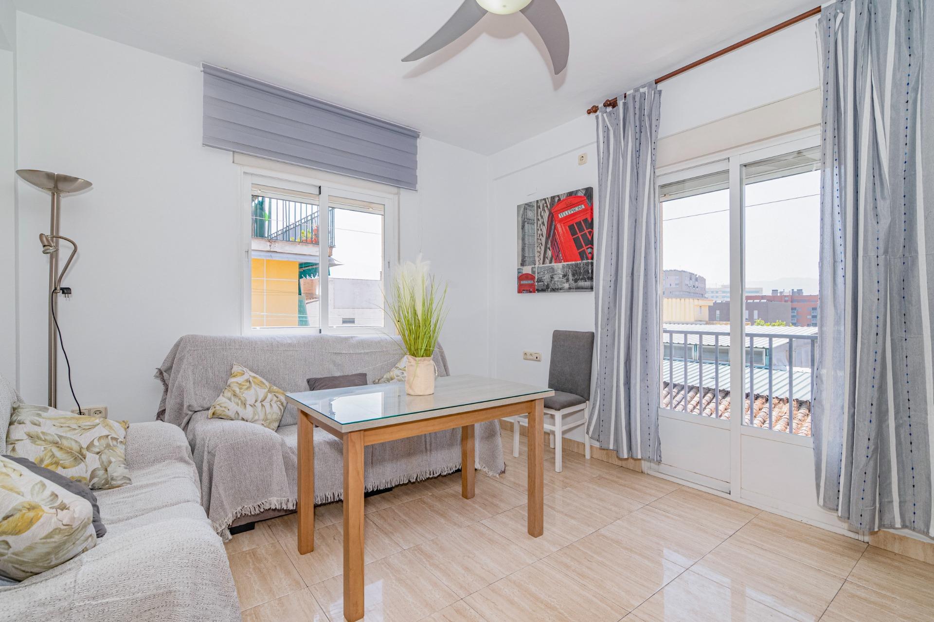 OPORTUNIDAD EN VENTA DE PISO DE 4 DORMITORIOS TOTALMENTE EXT - foto 3