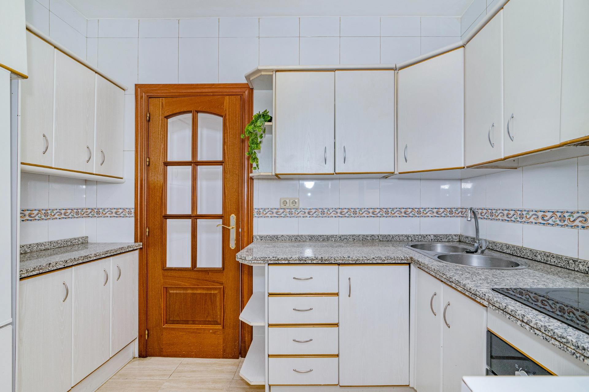 OPORTUNIDAD EN VENTA DE PISO DE 4 DORMITORIOS TOTALMENTE EXT - foto 25