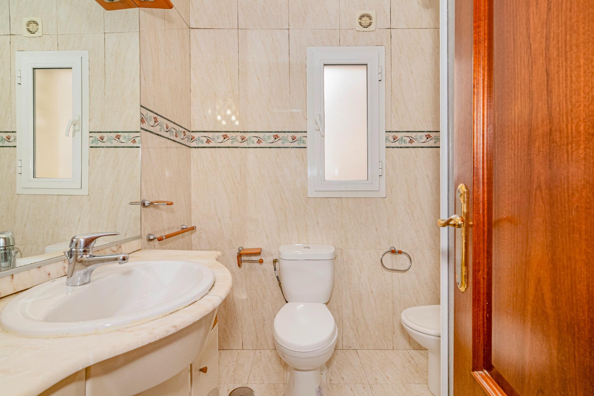 OPORTUNIDAD EN VENTA DE PISO DE 4 DORMITORIOS TOTALMENTE EXT - foto 29
