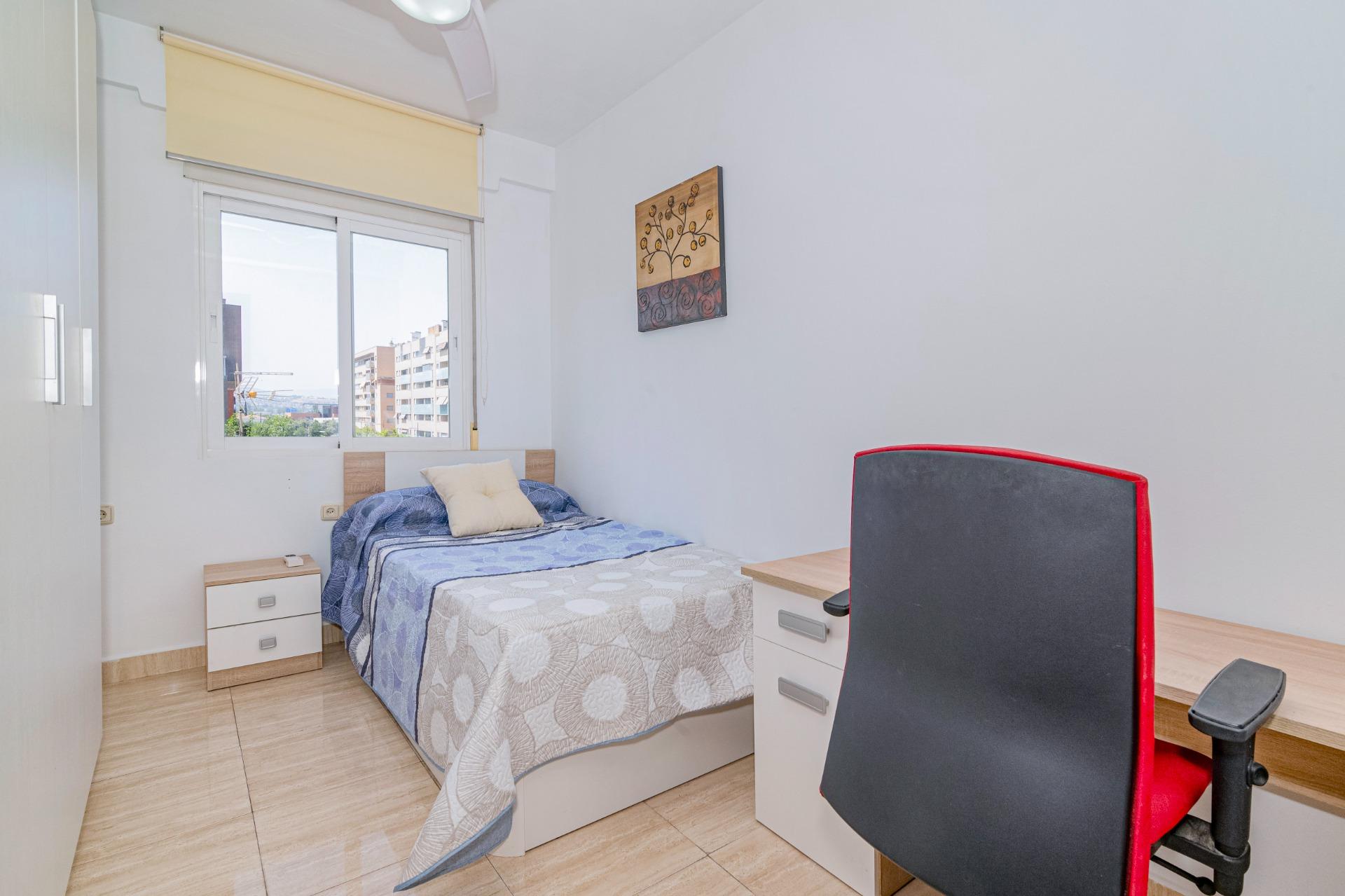 OPORTUNIDAD EN VENTA DE PISO DE 4 DORMITORIOS TOTALMENTE EXT - foto 32
