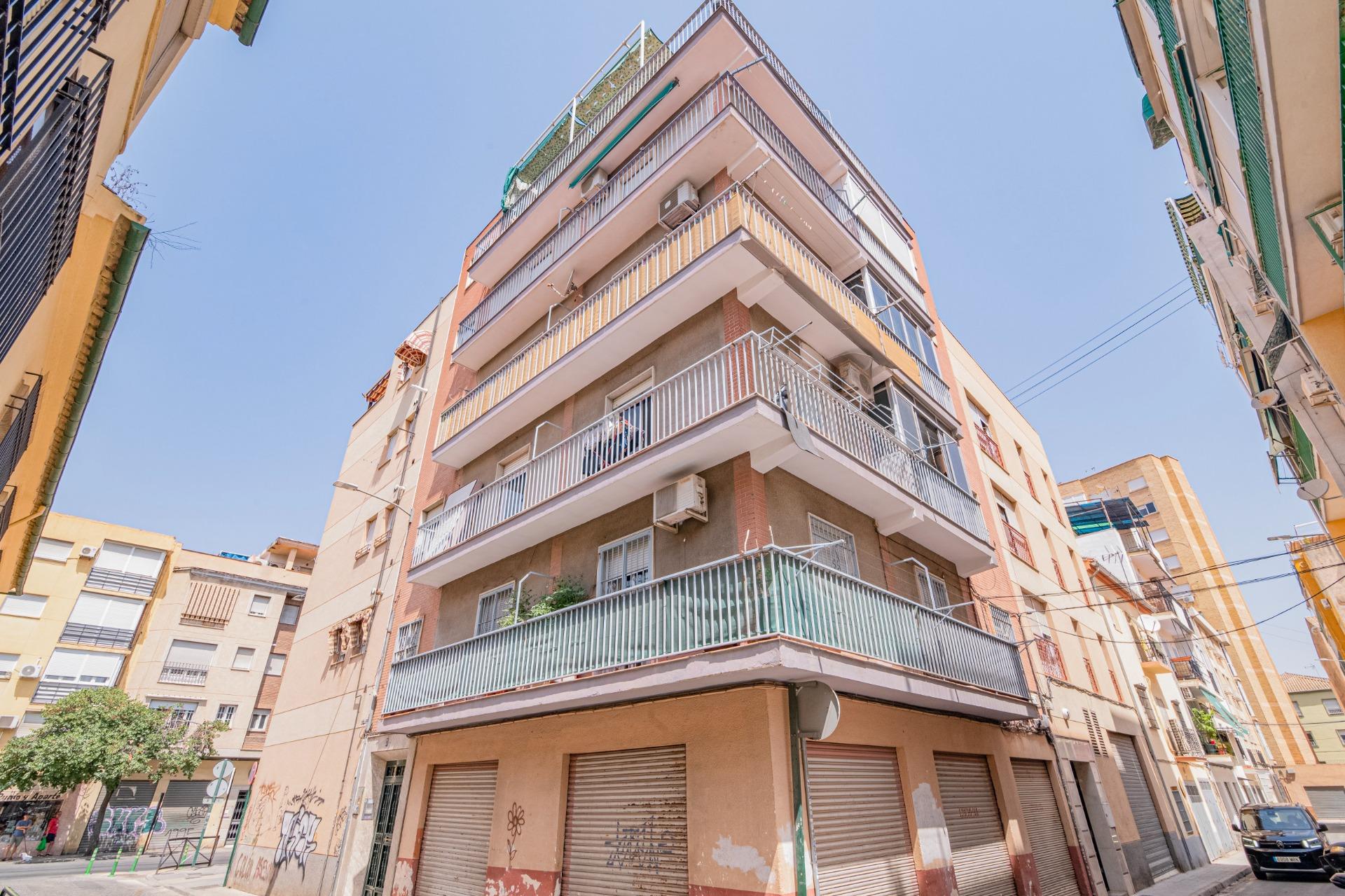OPORTUNIDAD EN VENTA DE PISO DE 4 DORMITORIOS TOTALMENTE EXT - foto 38