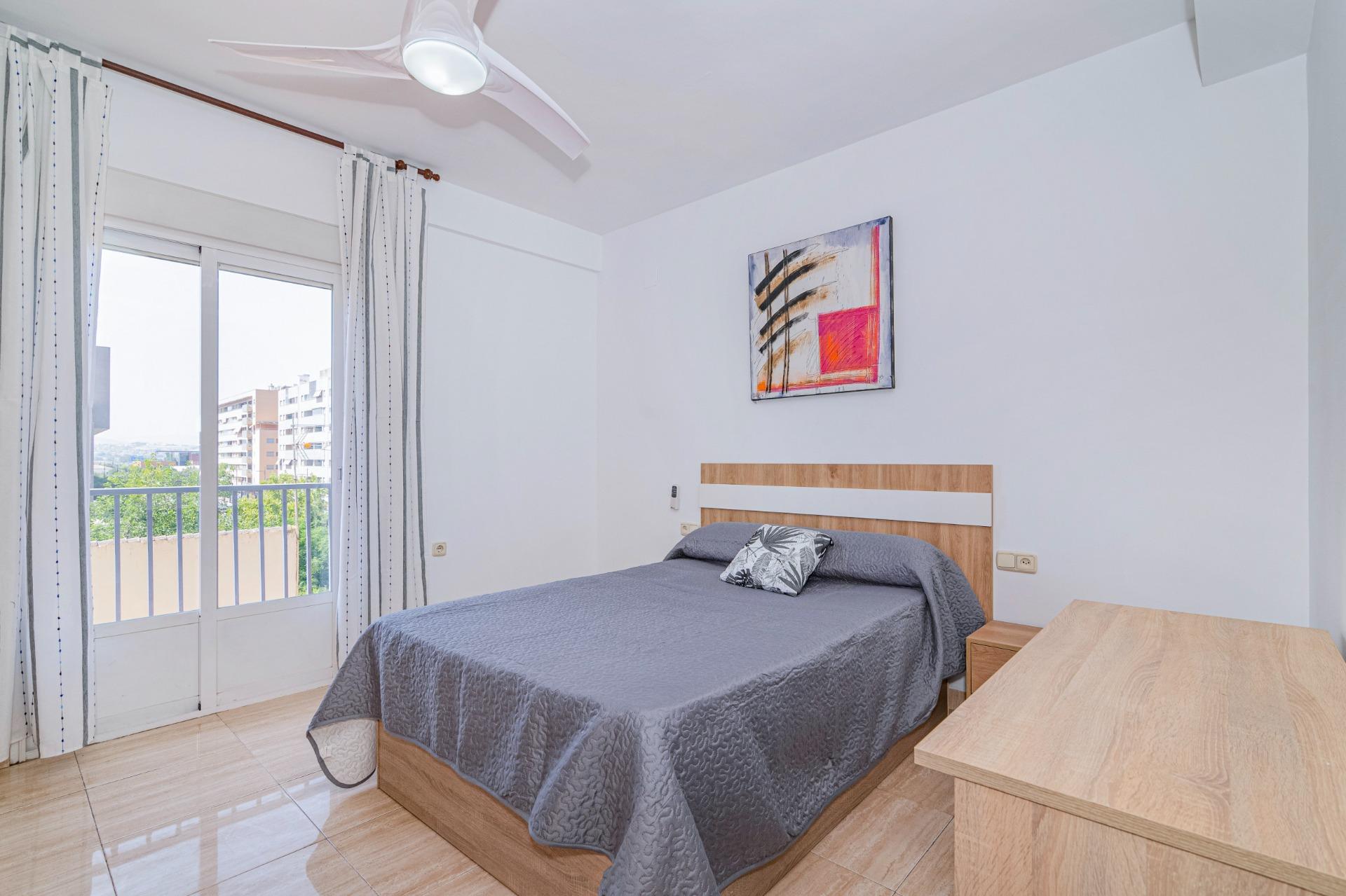 OPORTUNIDAD EN VENTA DE PISO DE 4 DORMITORIOS TOTALMENTE EXT - foto 9