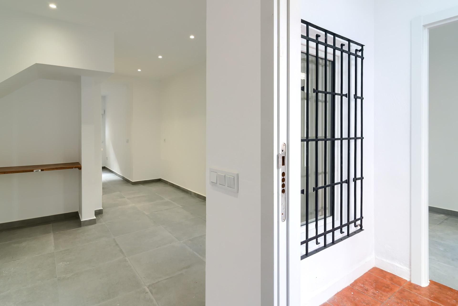 Tu nuevo hogar en El Cabanyal: reforma integral, patio y ubi - foto 6